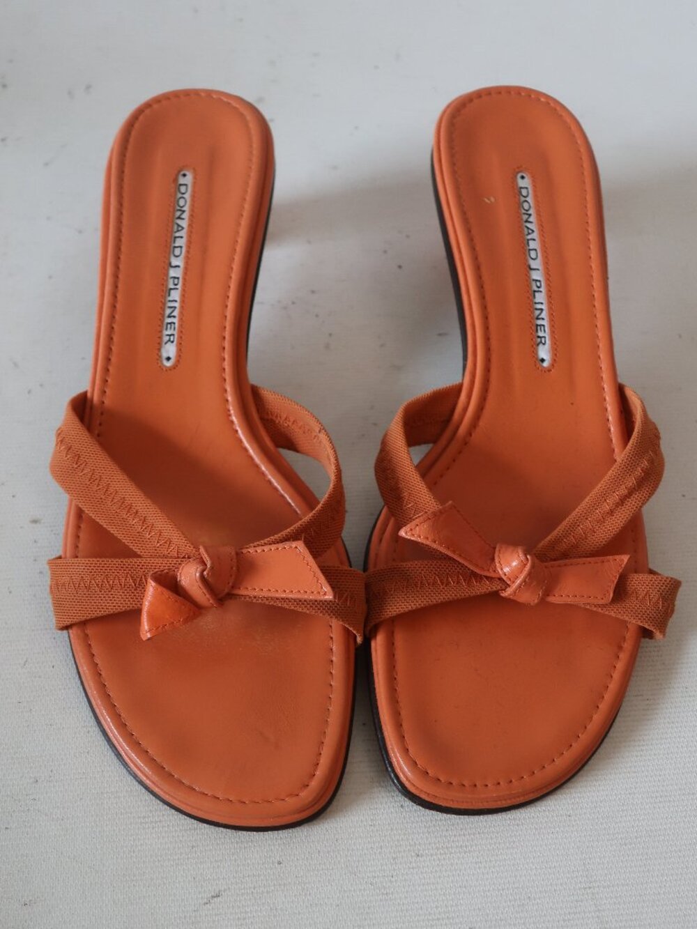 Womens Donald J. Pliner Orange Strappy Bow Kitten Heel Slide Sandals 7.5
